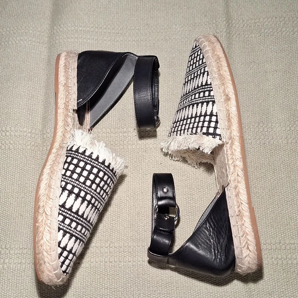 Rebecca Minkoff Vicki, closed toe espradilles, size 9